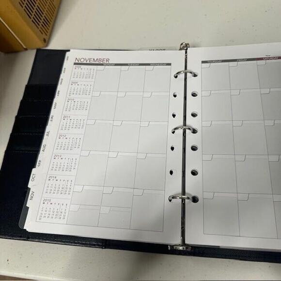 Day Runner Brown Striped Planner Binder Rings 1 1/8" Magnetic Snap calendar - Picture 9 of 11